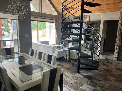 Photo of 15453 Crown Oaks Drive, Montgomery, TX 77316 (MLS # 5818189)