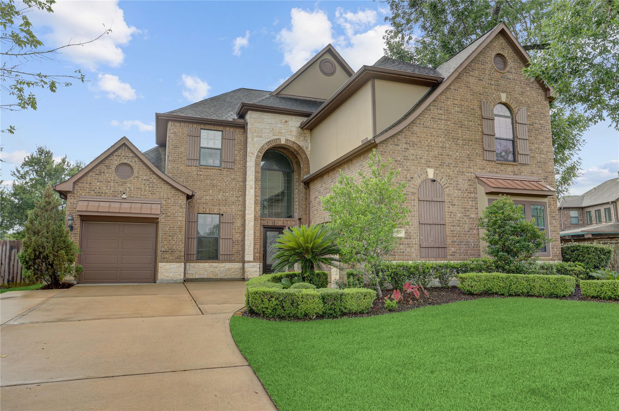 7018 Fall Creek Lane