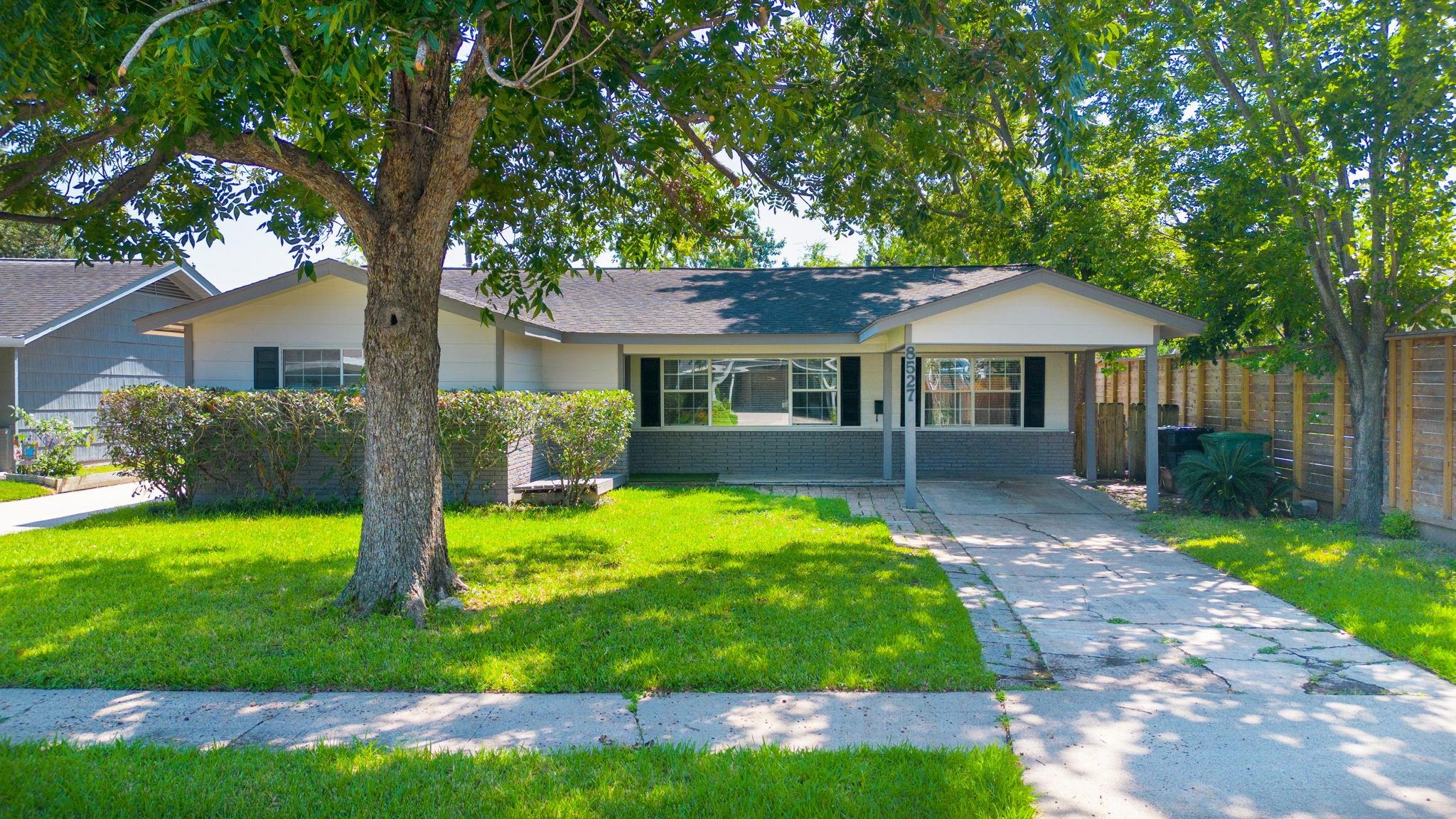 8527 Ridgepoint Drive