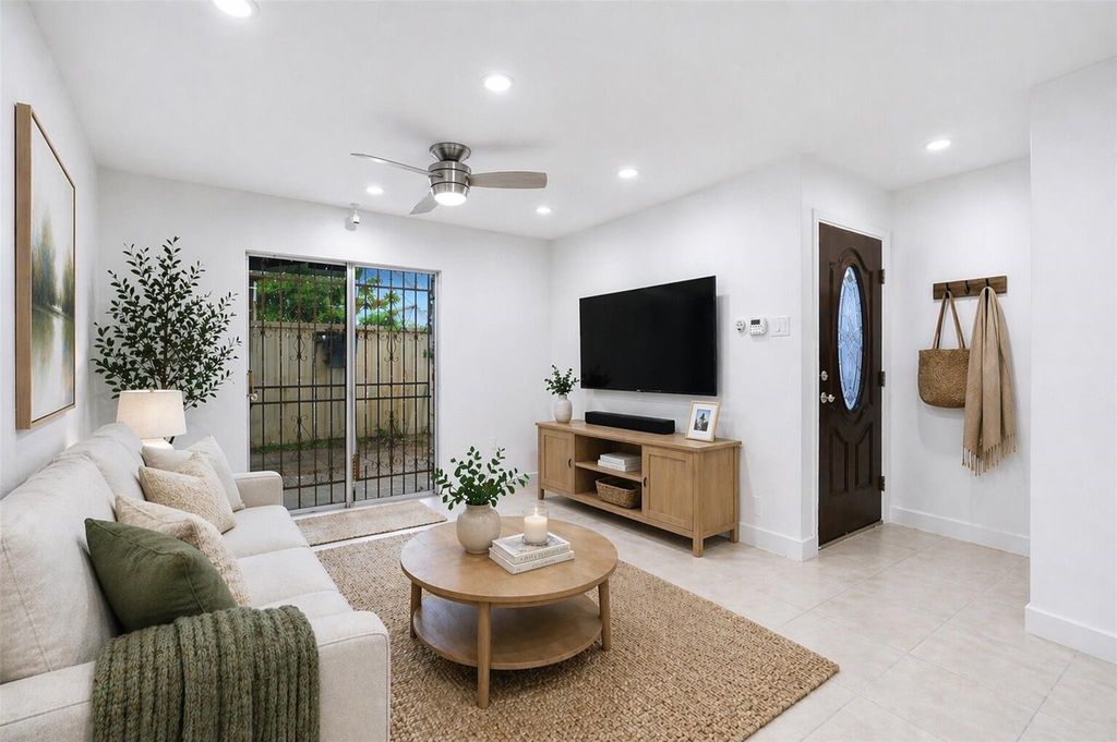 Photo of 7200 Clarewood Drive #1700, Houston, TX 77036 (MLS # 36428655)