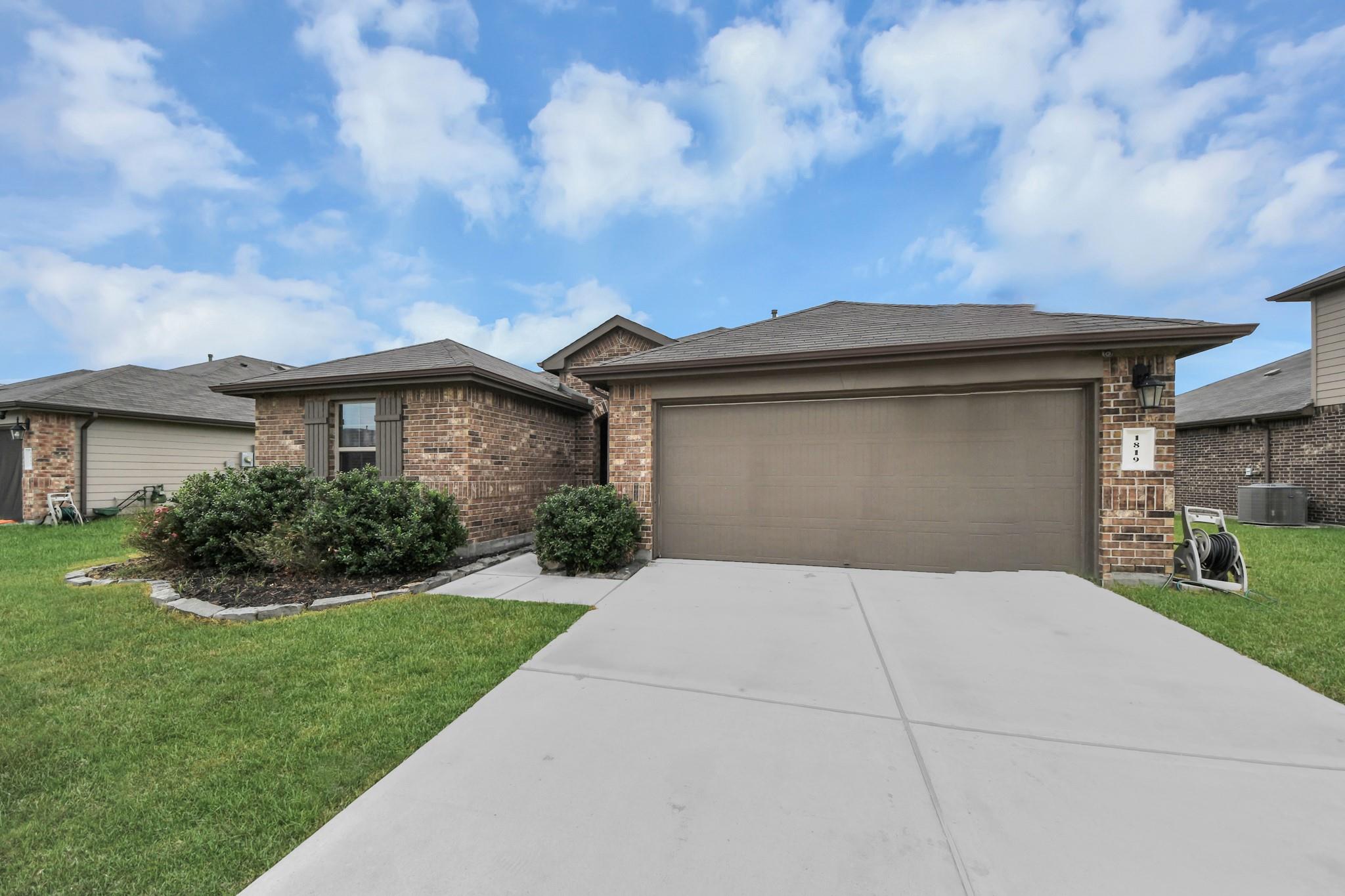 1819 Turtle Bluff Lane