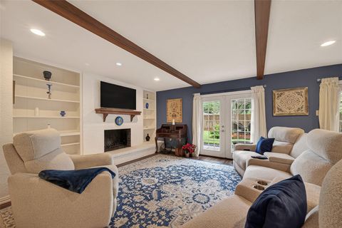 Photo of 15710 La Cabana Drive, Houston, TX 77062 (MLS # 2314496)