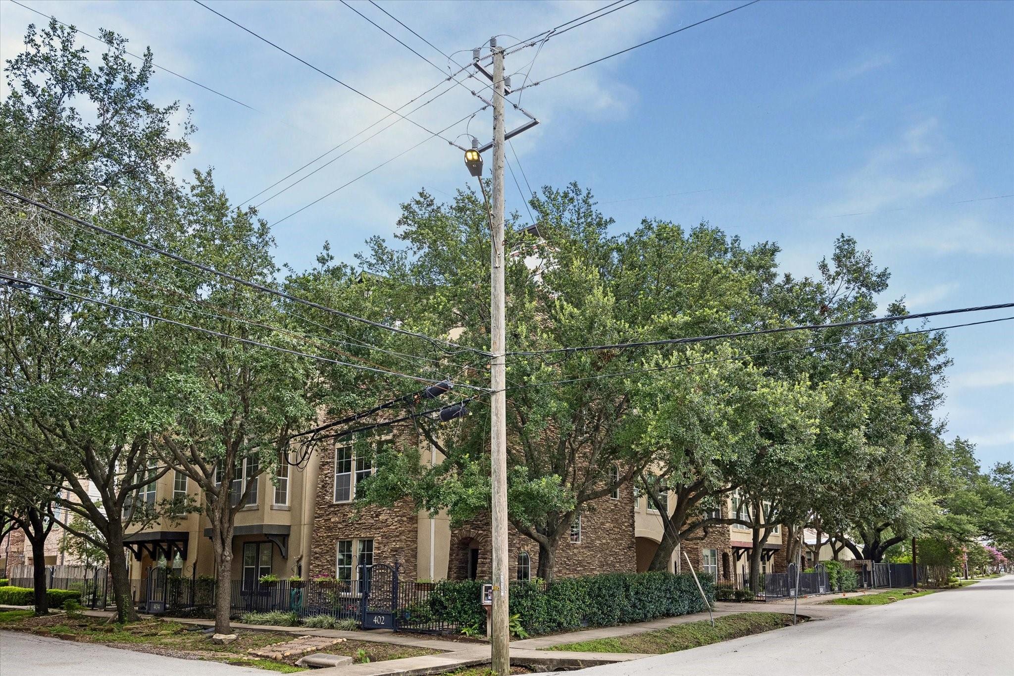 402 Roy Street