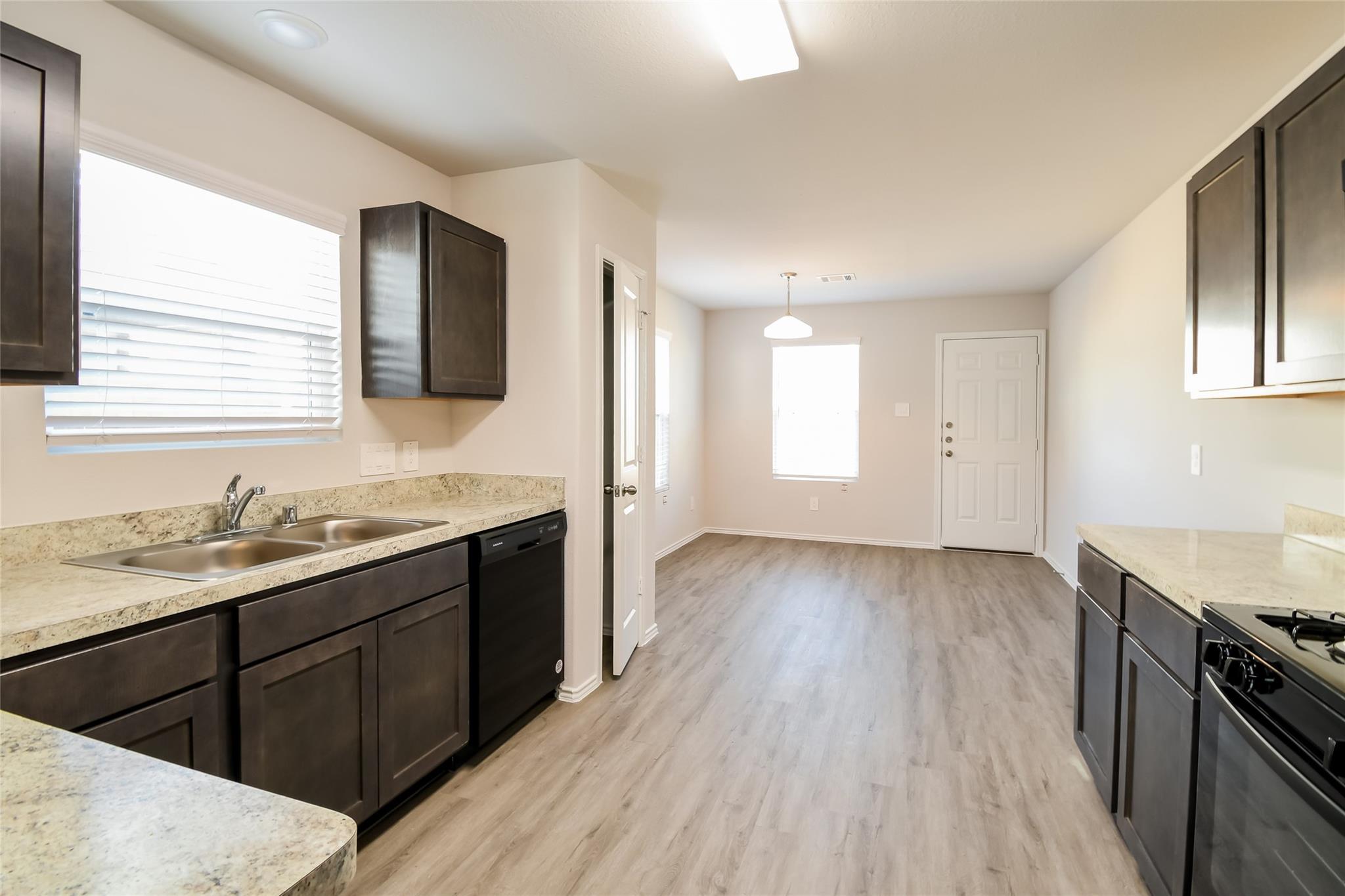 5031 Giant Sequoia Way