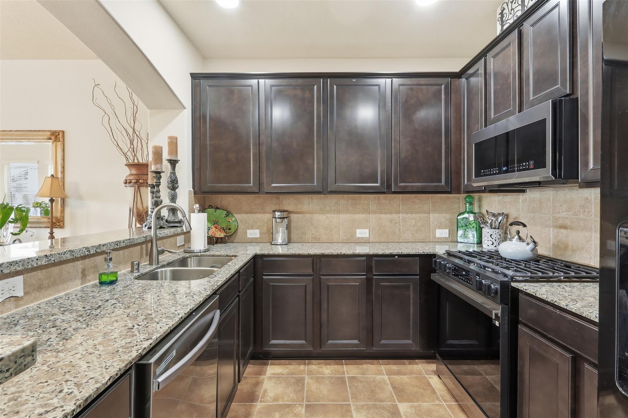 8429 Sunset Loch Drive