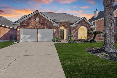 Photo of 9718 Big Willow Lane, Houston, TX 77064 (MLS # 13367701)