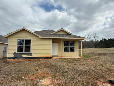 Homes For Sale - 370 Byrd Drive<br/> Angelina County, Lufkin, TX 75901