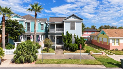 Photo of 1820 Avenue O, Galveston, TX 77550 (MLS # 19531358)
