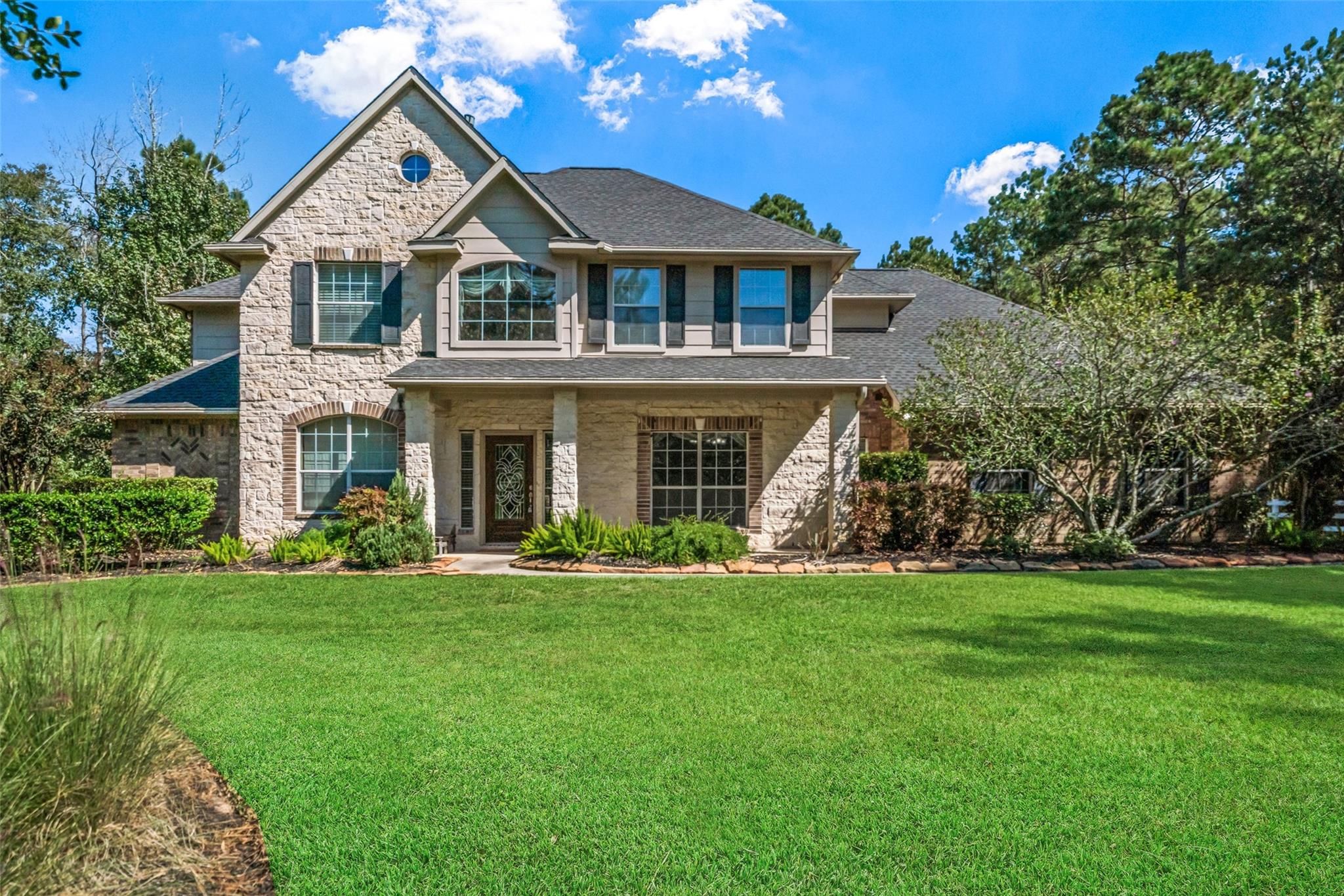 12210 Hallowed Oaks