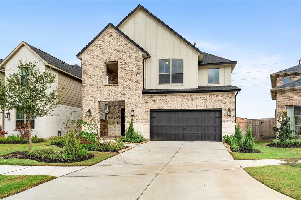 Photo of 5323 Birch Shadow Drive, Fulshear, TX 77441 (MLS # 42522282)