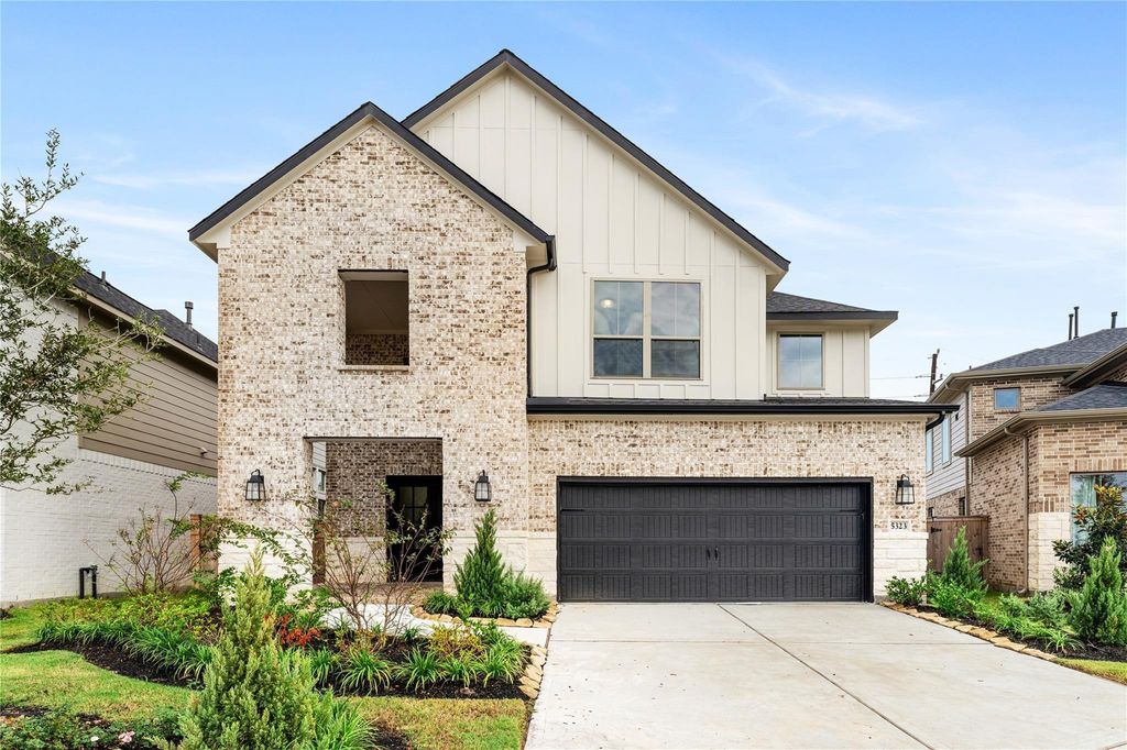 Photo of 5323 Birch Shadow Drive, Fulshear, TX 77441 (MLS # 42522282)