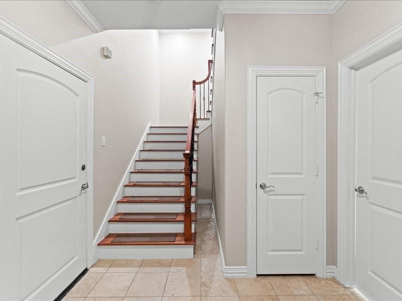 405 Reinerman Street