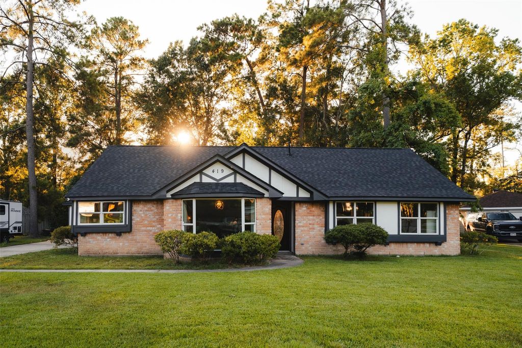 Photo of 419 Magnolia Bend, New Caney, TX 77357 (MLS # 10526873)