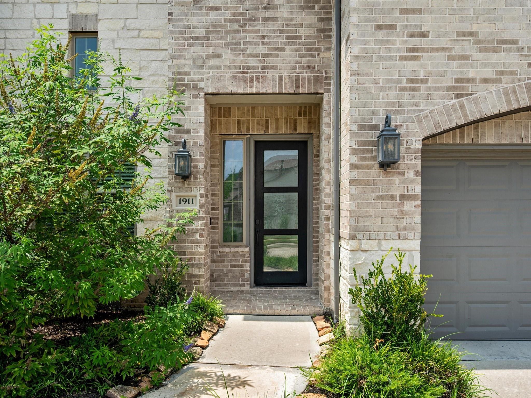 1911 Golden Leaf Drive