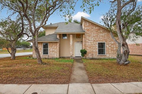 Photo of 5302 Woodgate Drive, Corpus Christi, TX 78413 (MLS # 43971156)
