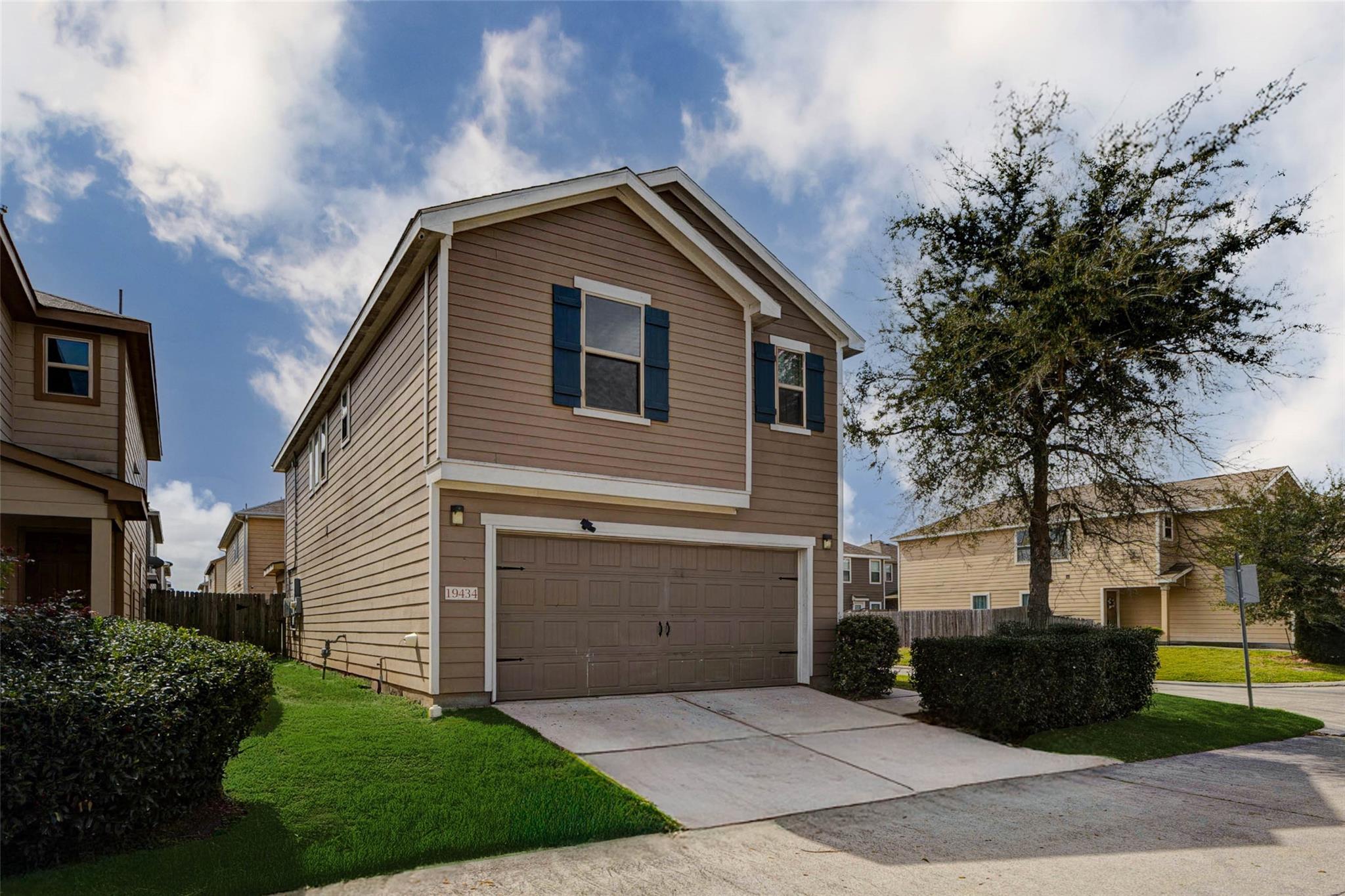 19434 Archer Glen Dr
