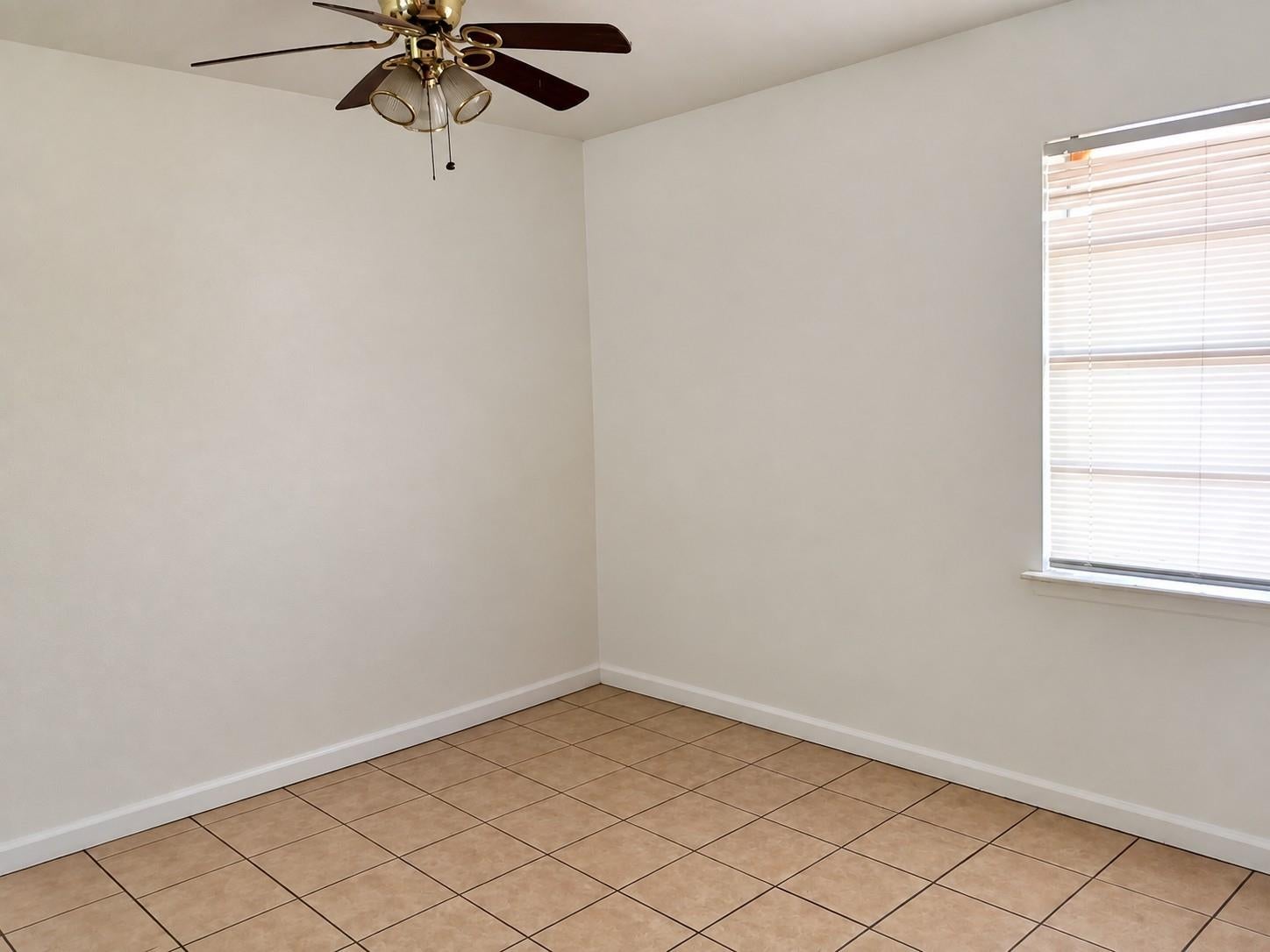 164 Pine Meadows CIR photo 10