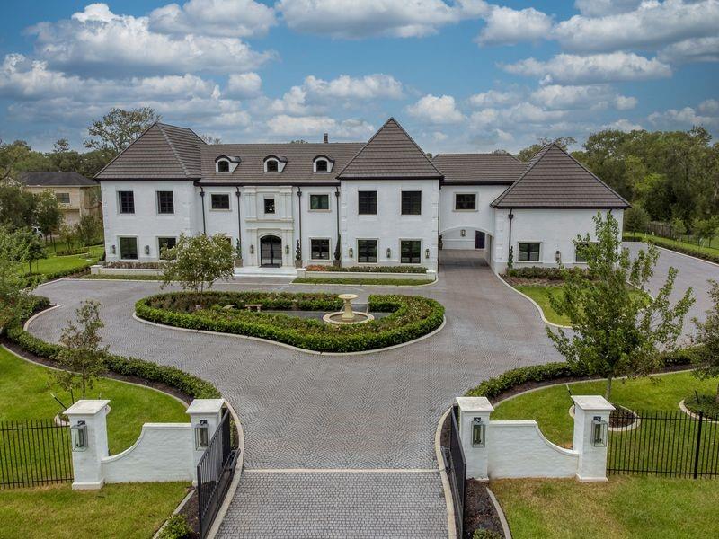 8146 Thompson Lake Drive