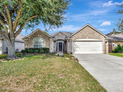 Photo of 1718 Buckingham Drive, Pasadena, TX 77504 (MLS # 22003641)