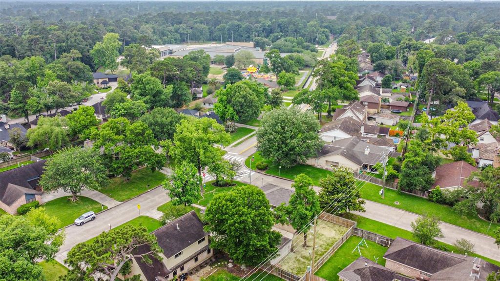 Photo of 3703 Brook Shadow Drive, Houston, TX 77345 (MLS # 46336512)