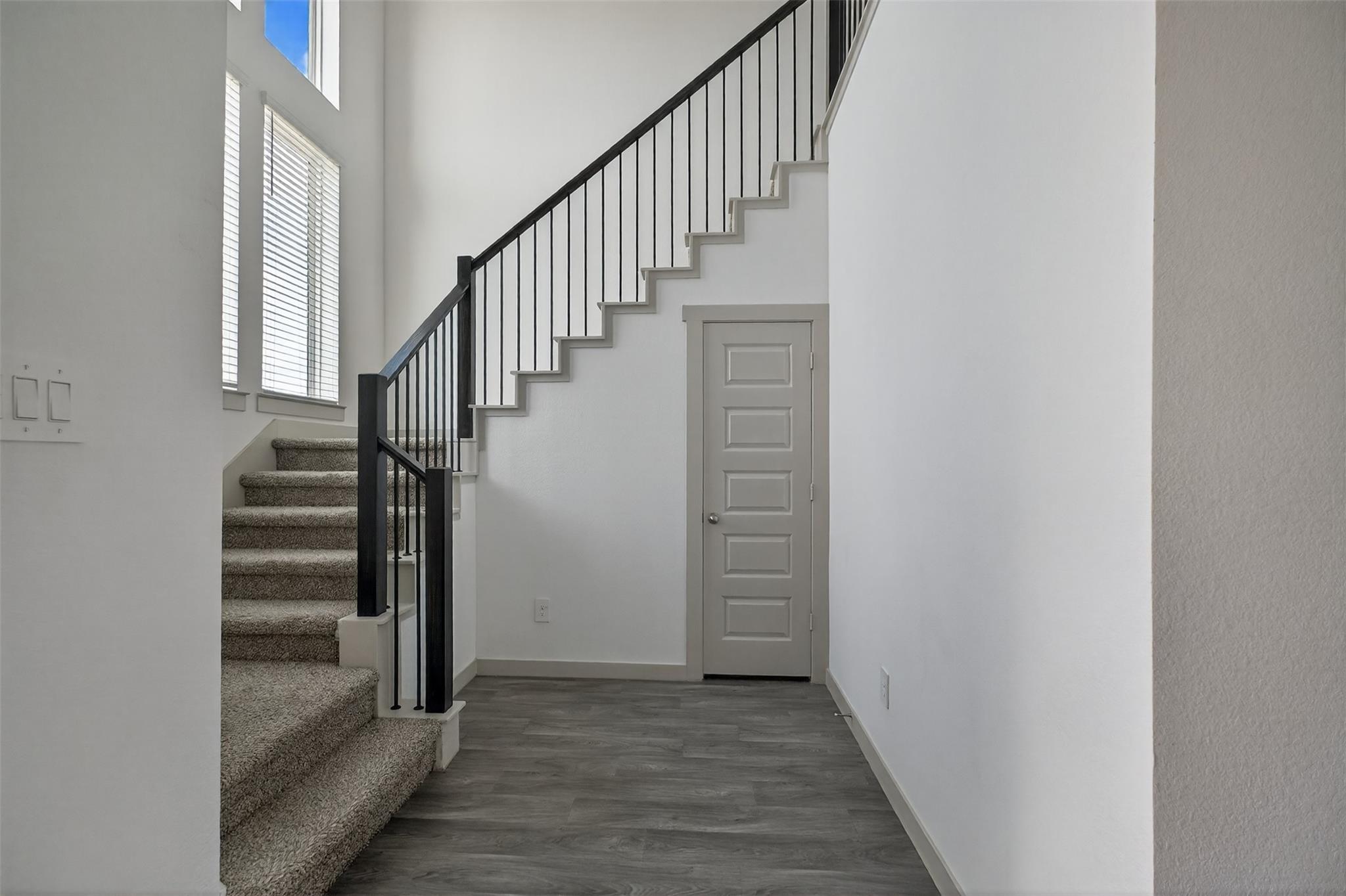 6823 Amber Cliff Lane