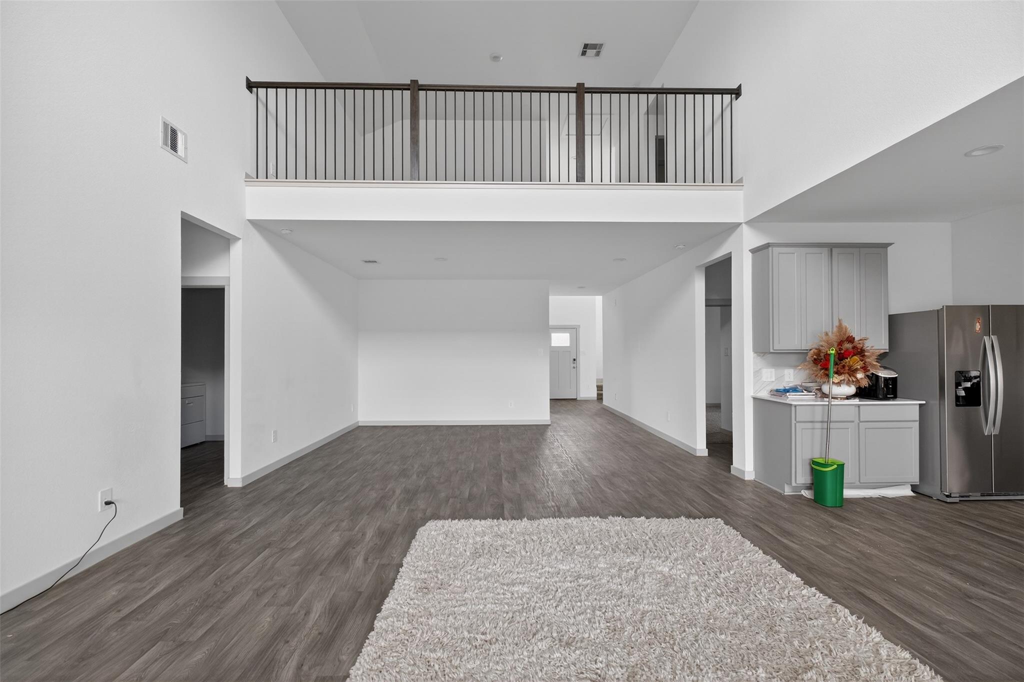 6823 Amber Cliff Lane