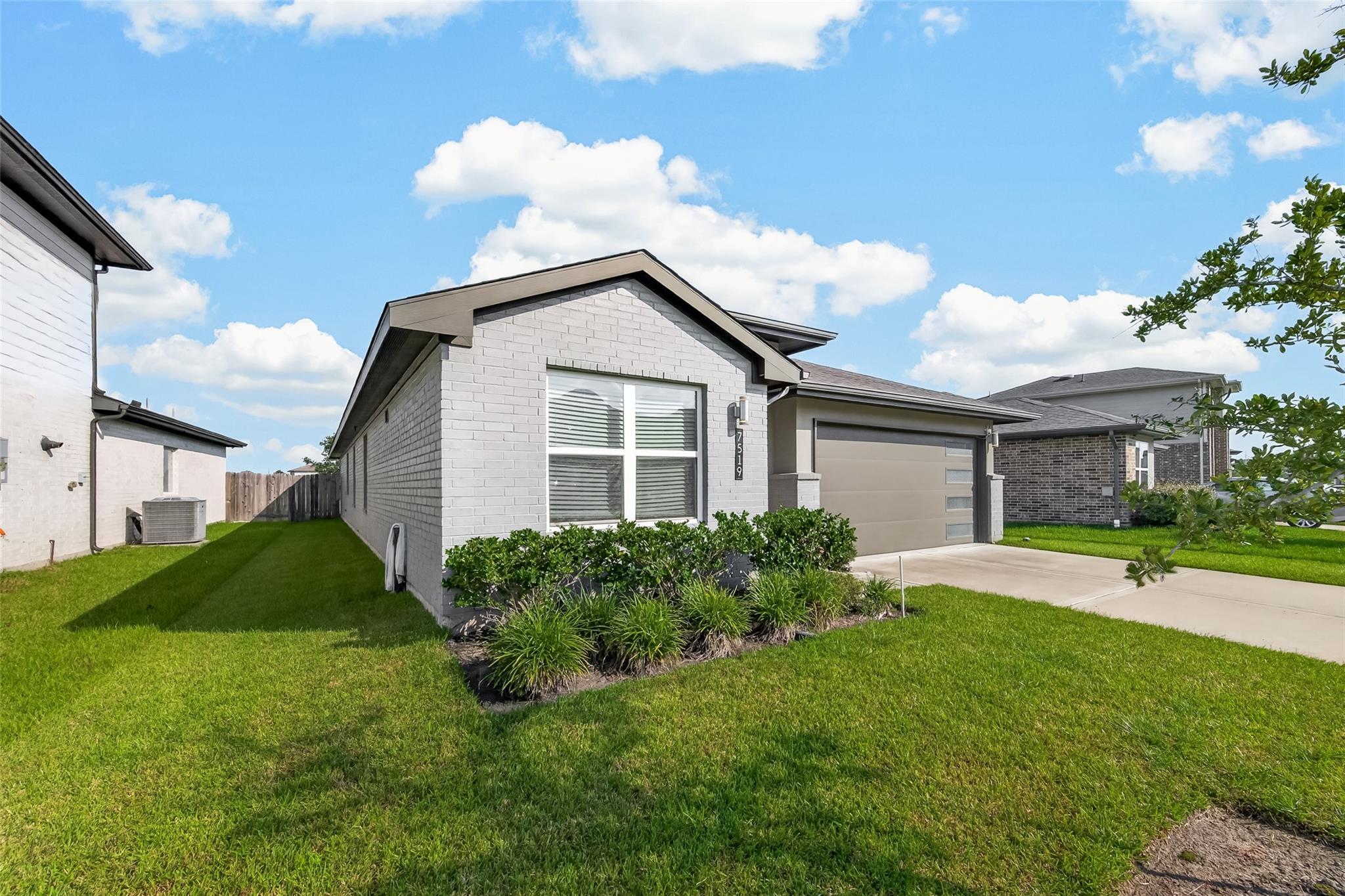 7519 Victoria Brook Trace