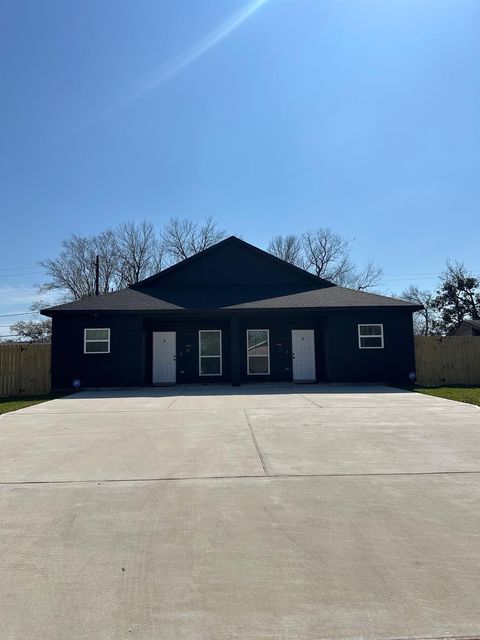 Photo of 5774 Heron Drive #B, Houston, TX 77033 (MLS # 30565260)