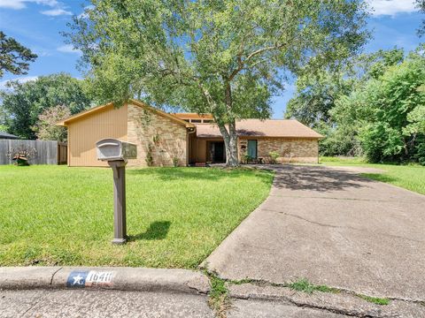 Photo of 16411 Seven Waves Court, Crosby, TX 77532 (MLS # 92527952) Photo of 16411 Seven Waves Court, Crosby, TX 77532 (MLS # 92527952)