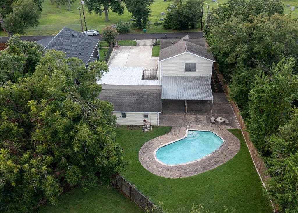 Photo of 7004 Santa Maria Street, Houston, TX 77023 (MLS # 6750108)