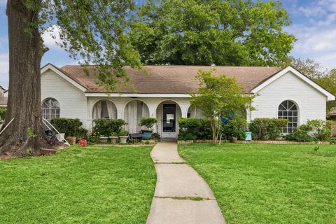 Photo of 9626 Hearthwood Drive, Houston, TX 77040 (MLS # 59274803)
