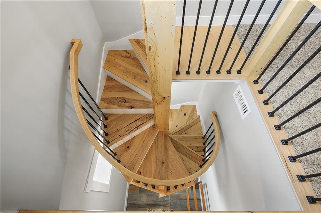 7323 River Ridge Drive