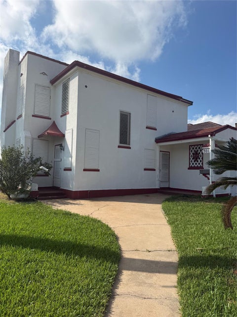 Photo of 701 N Broadway ST, Galveston, TX 77650 (MLS # 59740412)