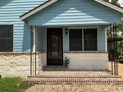 Photo of 2415 Perry Street, Baytown, TX 77521 (MLS # 28861755)