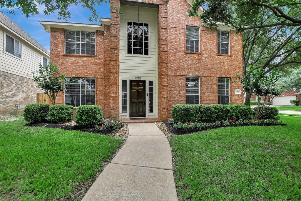 Photo of 7802 Autumn Hollow Lane, Houston, TX 77041 (MLS # 83298437)