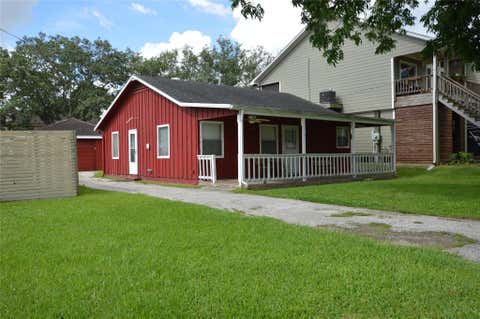 Homes For Sale - 1821 E Winn Street<br/> Kemah, TX 77565