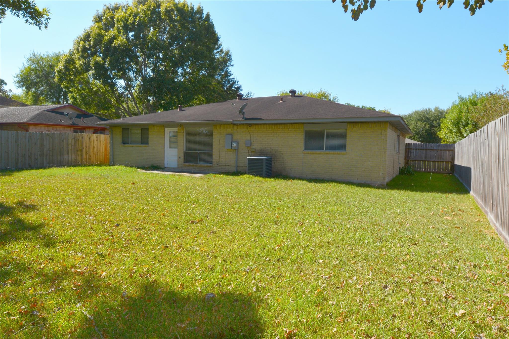 208 Leafwood Circle