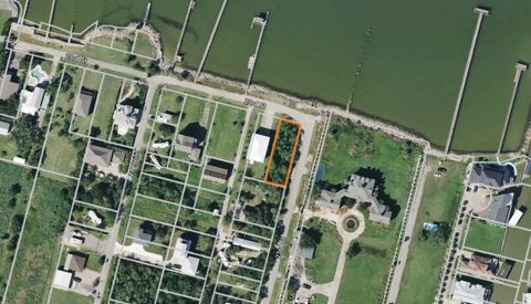 Vacant Land For Sale - Ave A<br/> San Leon, TX 77539