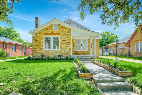 Photo of 1569 Elliott Street, Houston, TX 77023 (MLS # 34212436)