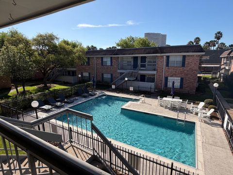 Photo of 2250 Bering Drive #48, Houston, TX 77057 (MLS # 81865827)