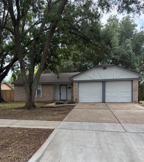 Photo of 1211 Twining Oaks Lane N, Missouri City, TX 77489 (MLS # 20884657)