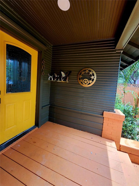 Photo of 606 Vincent Street, Houston, TX 77009 (MLS # 86822144)
