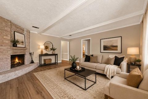 Photo of 1519 Hitherfield Drive, Sugar Land, TX 77498 (MLS # 7879457)