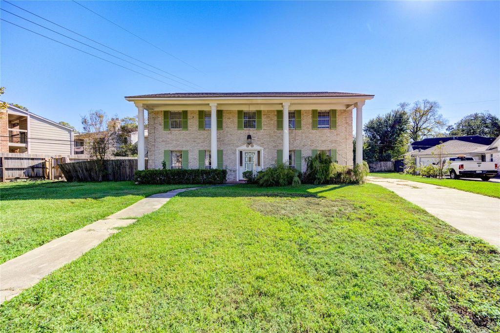 Photo of 1003 Suwanee Lane, Houston, TX 77090 (MLS # 5124709)