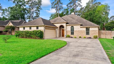 Photo of 754 Forest Lane Drive, Conroe, TX 77302 (MLS # 79397818)