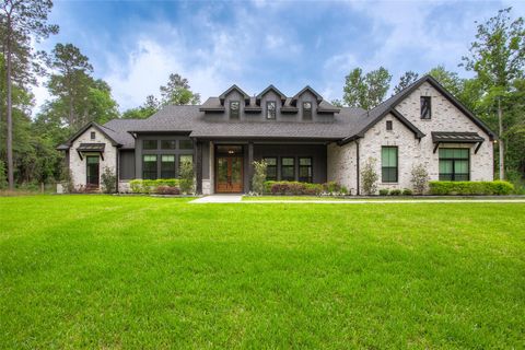 Photo of 12915 Oak Barrel Road, Willis, TX 77378 (MLS # 12985057)