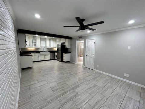 Photo of 219 Marshall Street #104, Houston, TX 77006 (MLS # 16075994)