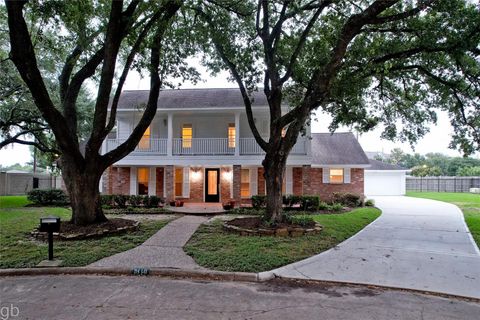 Photo of 3110 Chippendale Court, Sugar Land, TX 77478 (MLS # 9099838)
