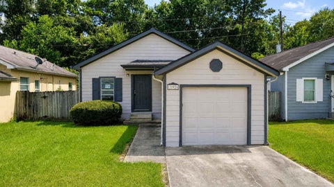 Photo of 11926 Greensbrook Forest Drive, Houston, TX 77044 (MLS # 15158027)