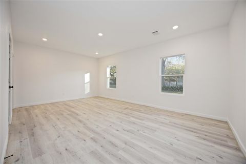 Photo of 711 W Sidnor Street, Alvin, TX 77511 (MLS # 37400297)